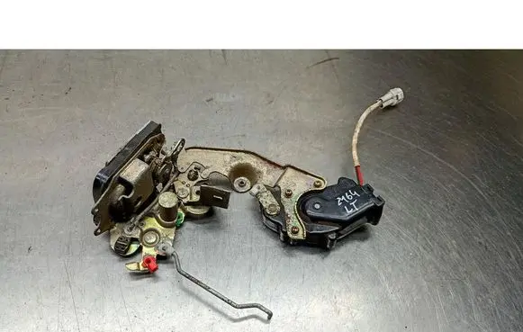 Suzuki Swift Cultus Rear door lock
