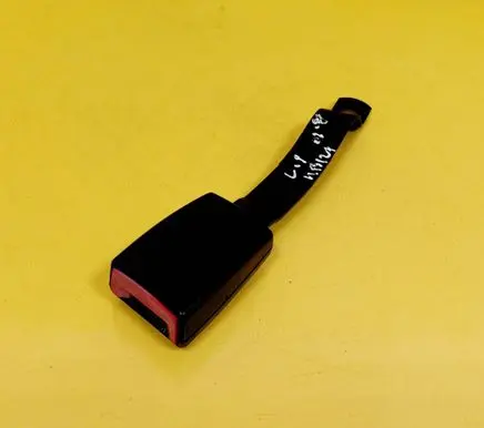 Seat Ibiza III (6L) Front seatbelt buckle 6Q0857755