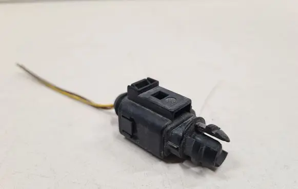 Audi A6 S6 C6 4F Outside/exterior temperature sensor 8Z0820535