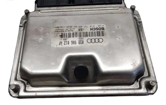 Audi A4 S4 B5 8D Engine control unit/module 038906012AF 28SA4261 0281010197