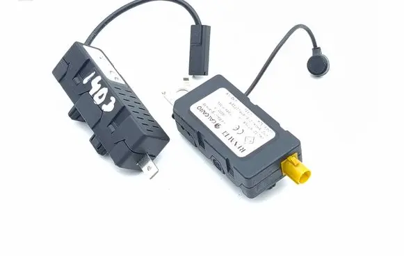 Renault Megane IV Aerial antenna amplifier 282309775R 283634633R 10491328