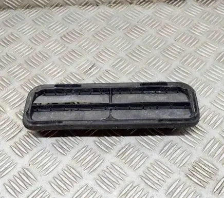 Mercedes-Benz C W205 Quarter panel pressure vent A2058301201