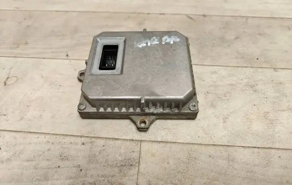 BMW X3 E83 Headlight ballast module Xenon 1307329074 2285510600
