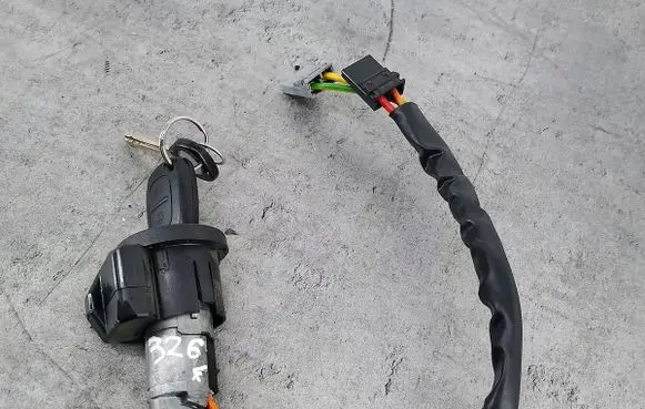 Renault Kangoo I Ignition lock