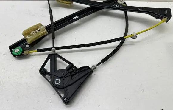 Volkswagen Golf Sportsvan Front window lifting mechanism without motor 510837462F