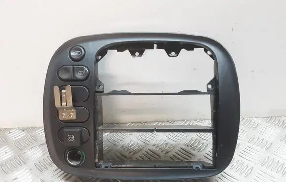 Volkswagen Sharan Radio/GPS head unit trim 7M0858089