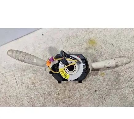 Fiat 500 Wiper turn signal indicator stalk/switch 07354724640 47143 00330