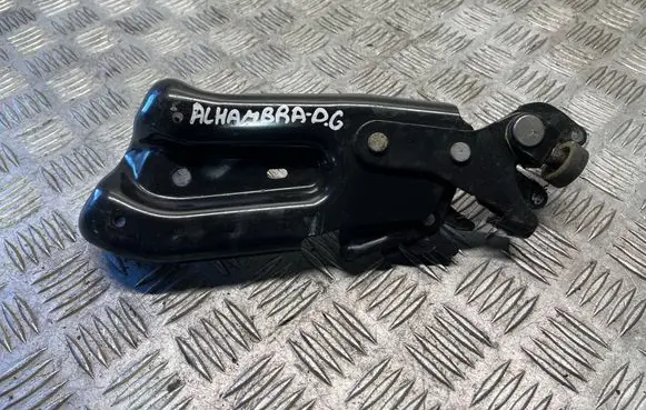 Seat Alhambra (Mk2) Sliding door lower roller guide/hinge 7N0843398E