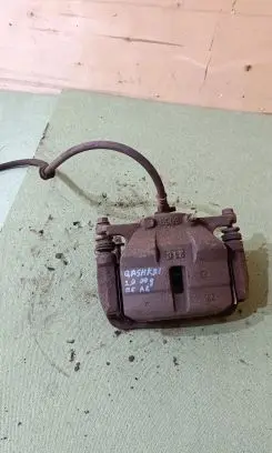 Nissan Qashqai+2 Front brake caliper 6059