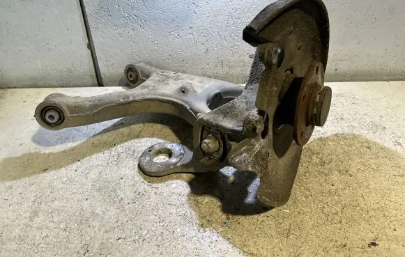 Audi A4 S4 B8 8K Rear wheel hub