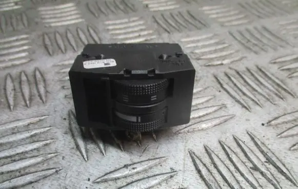 Seat Ibiza III (6L) Speedometer (instrument cluster) 6L0919094A