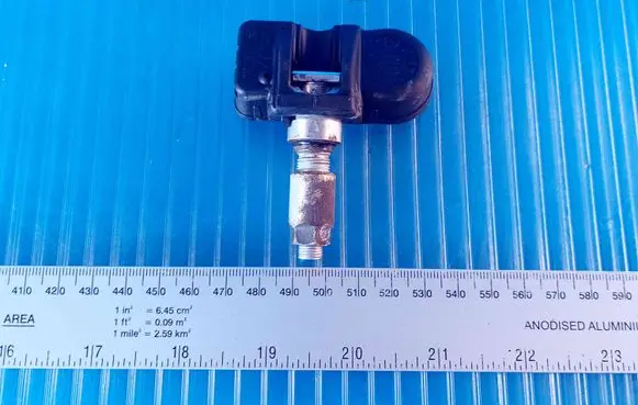 Mercedes-Benz C AMG W204 Tire pressure sensor A0009057200Q04 14351 005D2AF4