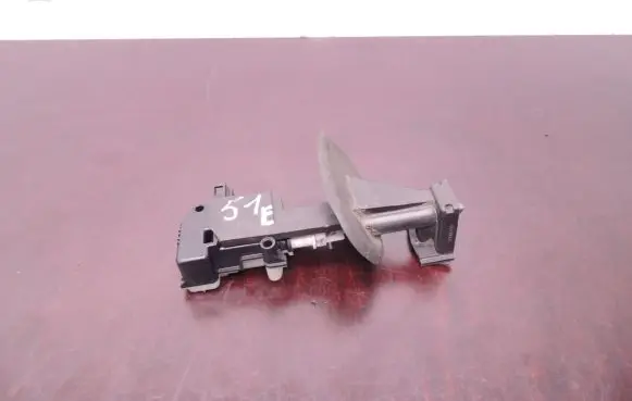 Volvo S80 Fuel tank cap lock 30762423 D51