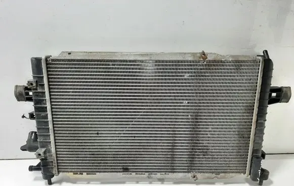 Opel Astra H Coolant radiator