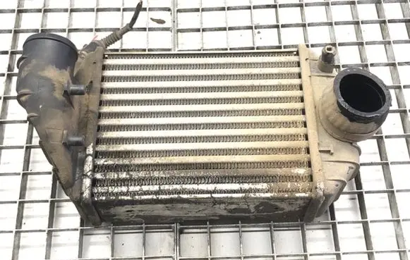 Volkswagen PASSAT B5.5 Intercooler radiator
