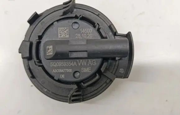 Volkswagen T-Roc Airbag deployment crash/impact sensor 5Q0959354A