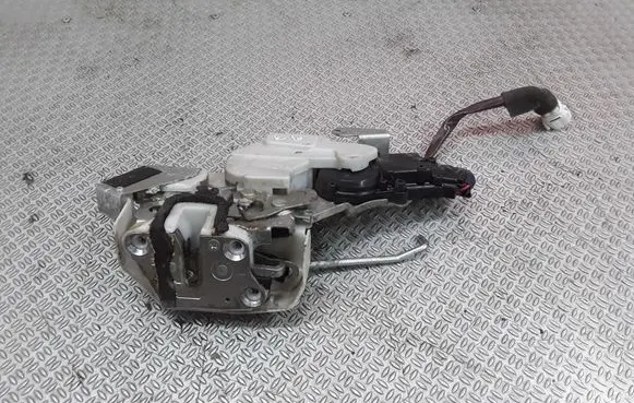 Suzuki Liana Rear door lock