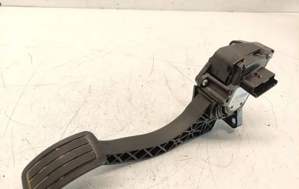Citroen C4 II Picasso Accelerator throttle pedal 9674829780 86ET40 0239554