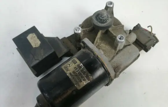 Mercedes-Benz A W168 Wiper motor A1688200242
