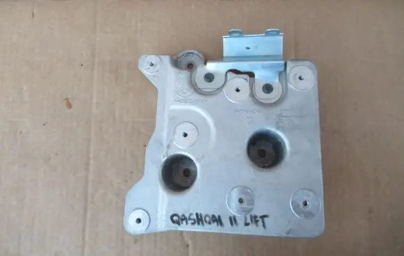 Nissan Qashqai Engine mounting bracket 548664EF0A