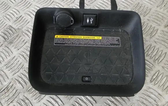 Toyota RAV 4 (XA50) Trunk lid opening control unit 861C0-42010-C1