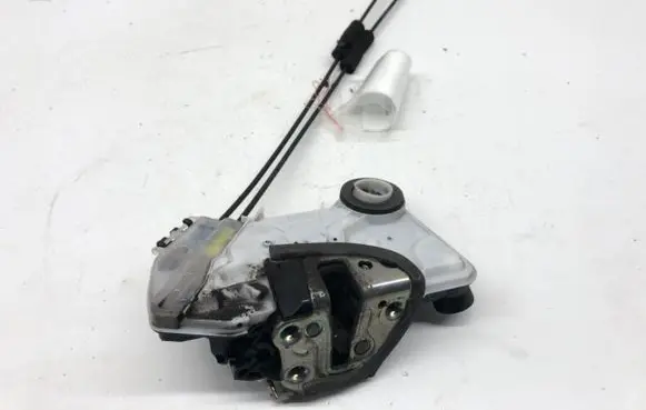 Toyota Aygo AB40 Front door lock