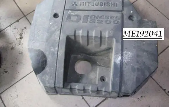 Mitsubishi Pajero Sport I Engine cover (trim) ME192041