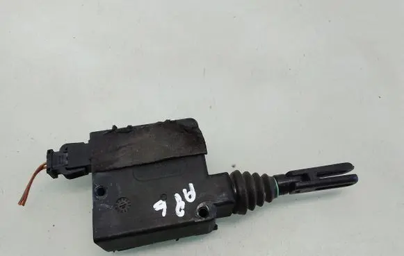 Audi A8 S8 D2 4D Tailgate boot lock/latch motor 4A5962115