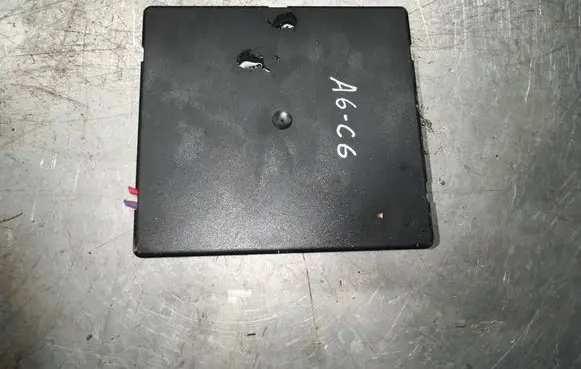 Audi A6 S6 C6 4F Light module LCM 4F0907289G 5DK00876224 4F0910289G
