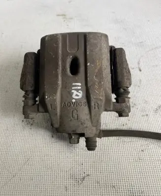 Toyota Prius (XW20) Front brake caliper