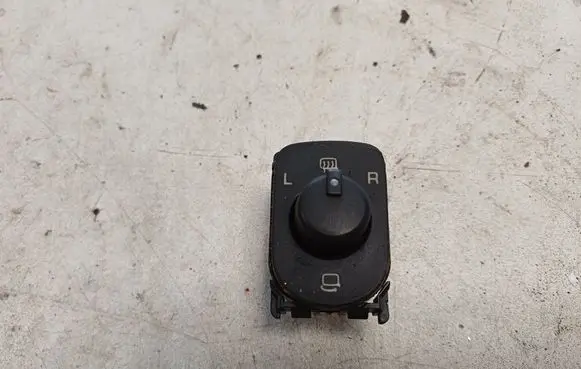 Volkswagen Touareg I Wing mirror switch 7L6959565C