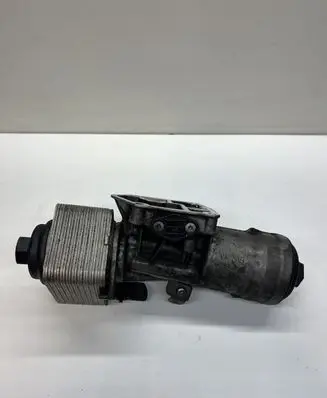 Volkswagen Golf V Oil filter mounting bracket 045115389G