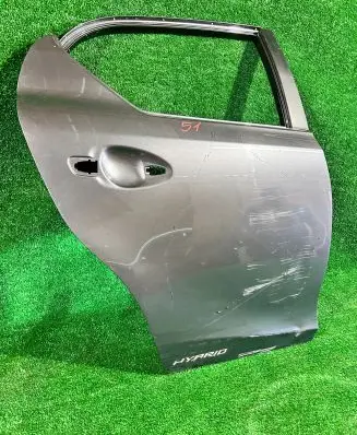 Lexus CT 200H Rear door