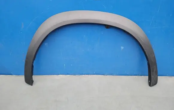 Lexus NX Front arch trim 7560178010 200T