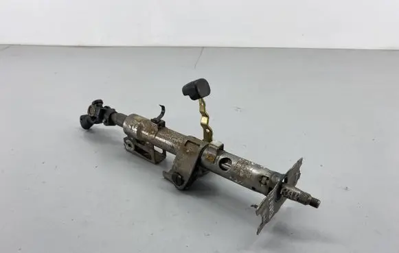 Toyota RAV 4 (XA20) Steering wheel axle