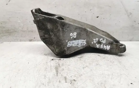 Audi A4 S4 B6 8E 8H Engine mounting bracket 8E0199307A