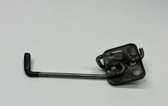 Skoda Fabia Mk3 (NJ) Engine bonnet/hood lock/latch loop/hook 6V0823186B