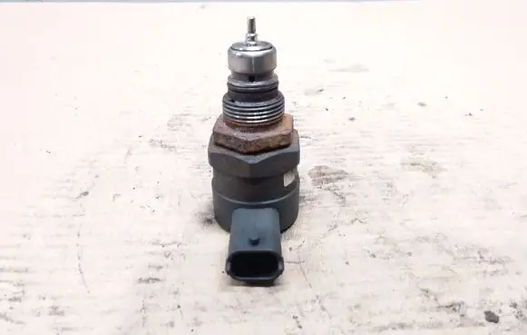 Fuel pressure sensor