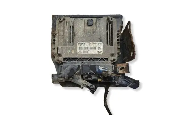 Opel Astra H Engine control unit/module 0281012122 55198054