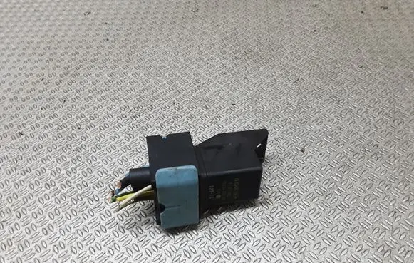 Peugeot 407 Glow plug pre-heat relay 51252002