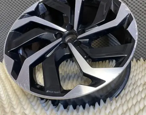Audi e-tron R21 alloy rim 4KE601025A