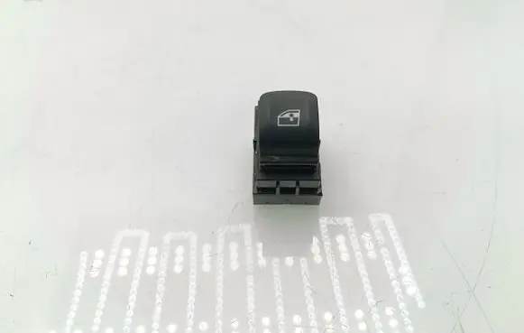 BMW 5 G30 G31 Electric window control switch 9327031