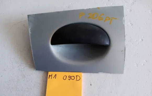 Peugeot 206 Front door exterior handle 1212123