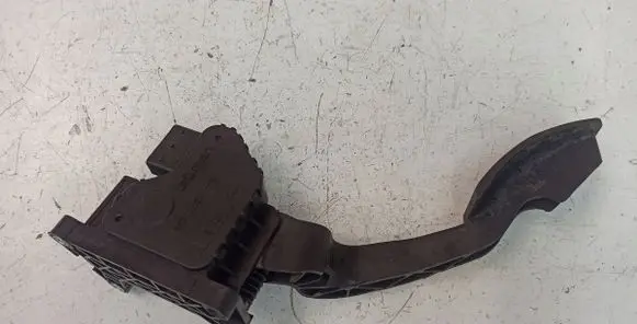 Fiat Linea Accelerator throttle pedal 