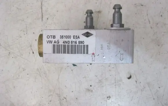 Audi A8 S8 D5 Air conditioning (A/C) expansion valve 4N0816590