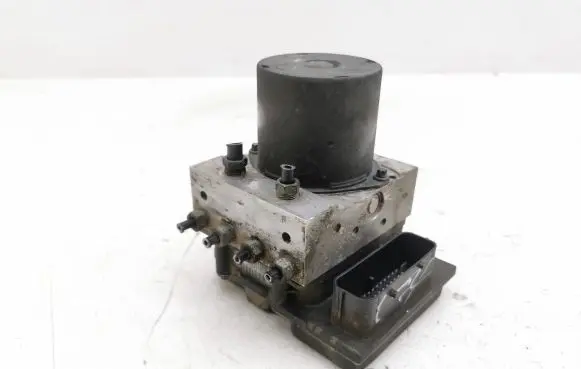 BMW 5 E60 E61 ABS Pump 0265950666 6777797