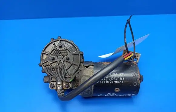 Mercedes-Benz Sprinter W901 W902 W903 W904 Wiper motor 0390241345