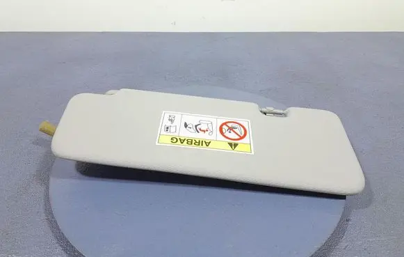 Alfa Romeo Stelvio Sun visor