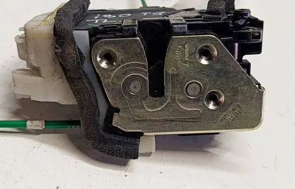 Hyundai i30 Rear door lock 81410A6110T9 81410A6110