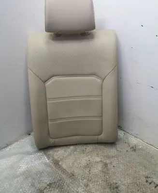 Volkswagen PASSAT B7 USA Rear seat 